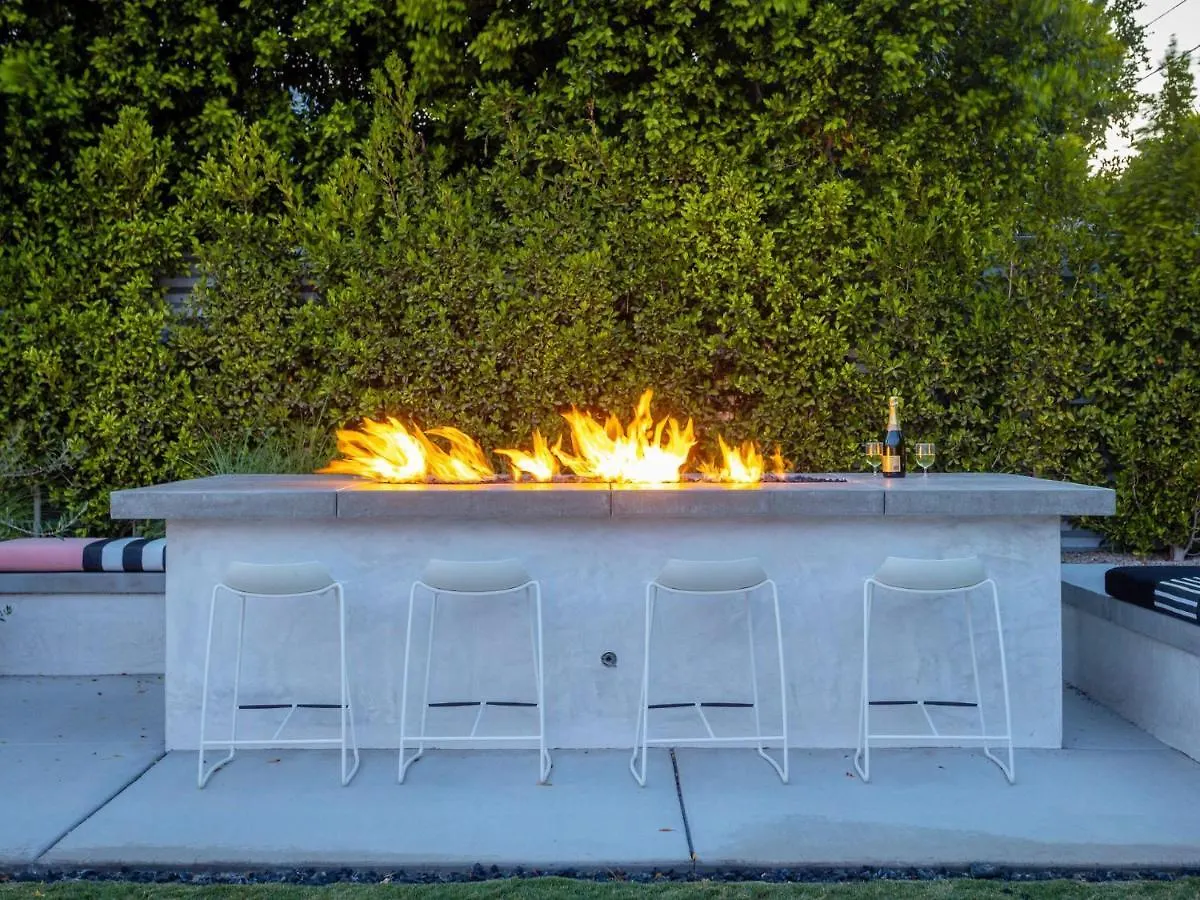 Villa Bubble Gum Modern: Mid-Century Alexander Palm Springs Casa vacanze