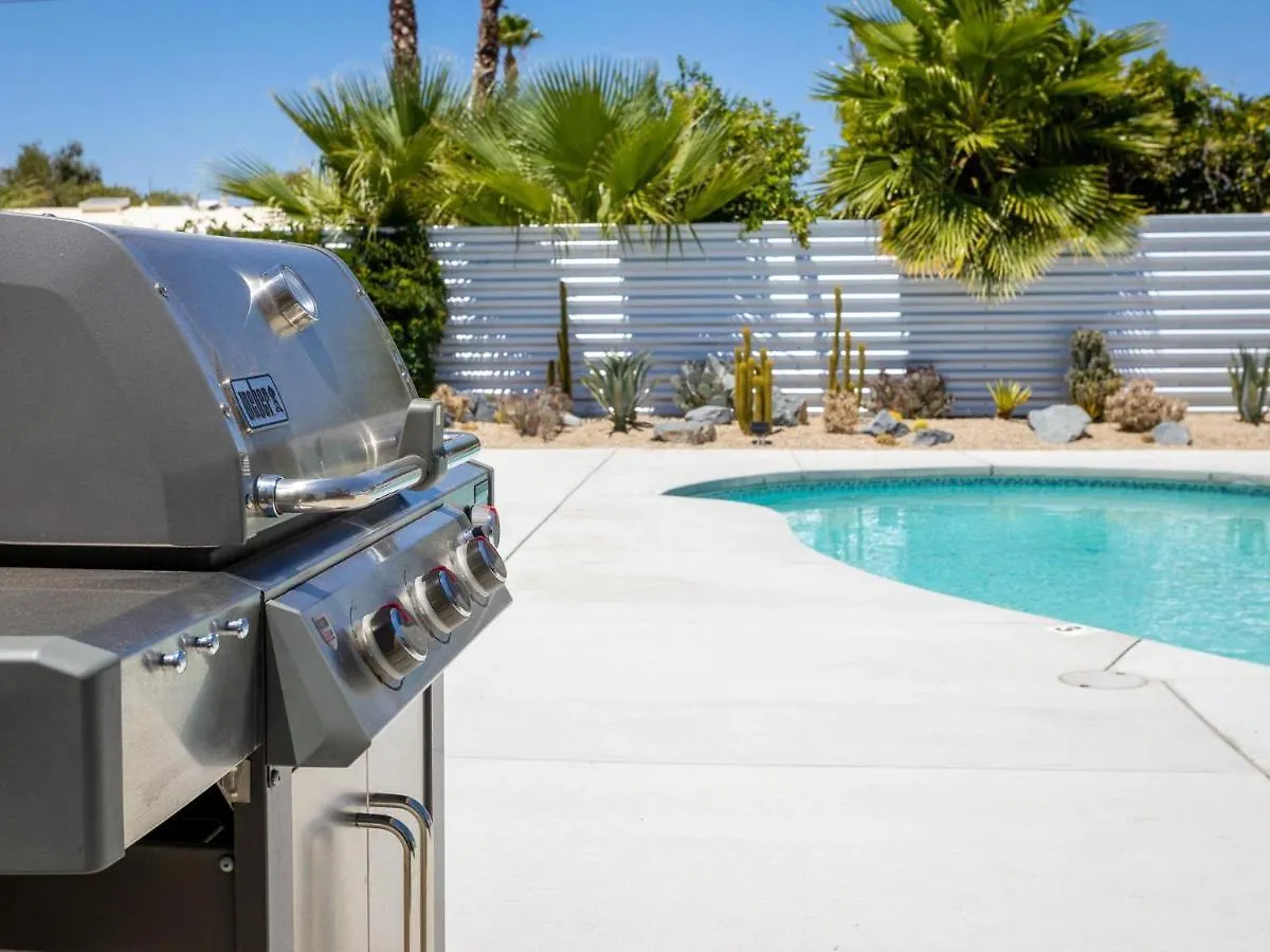 Villa Bubble Gum Modern: Mid-Century Alexander Palm Springs 0*,